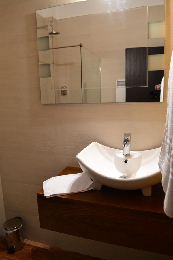 Hotel Sara Vama Veche Zewnętrze zdjęcie
