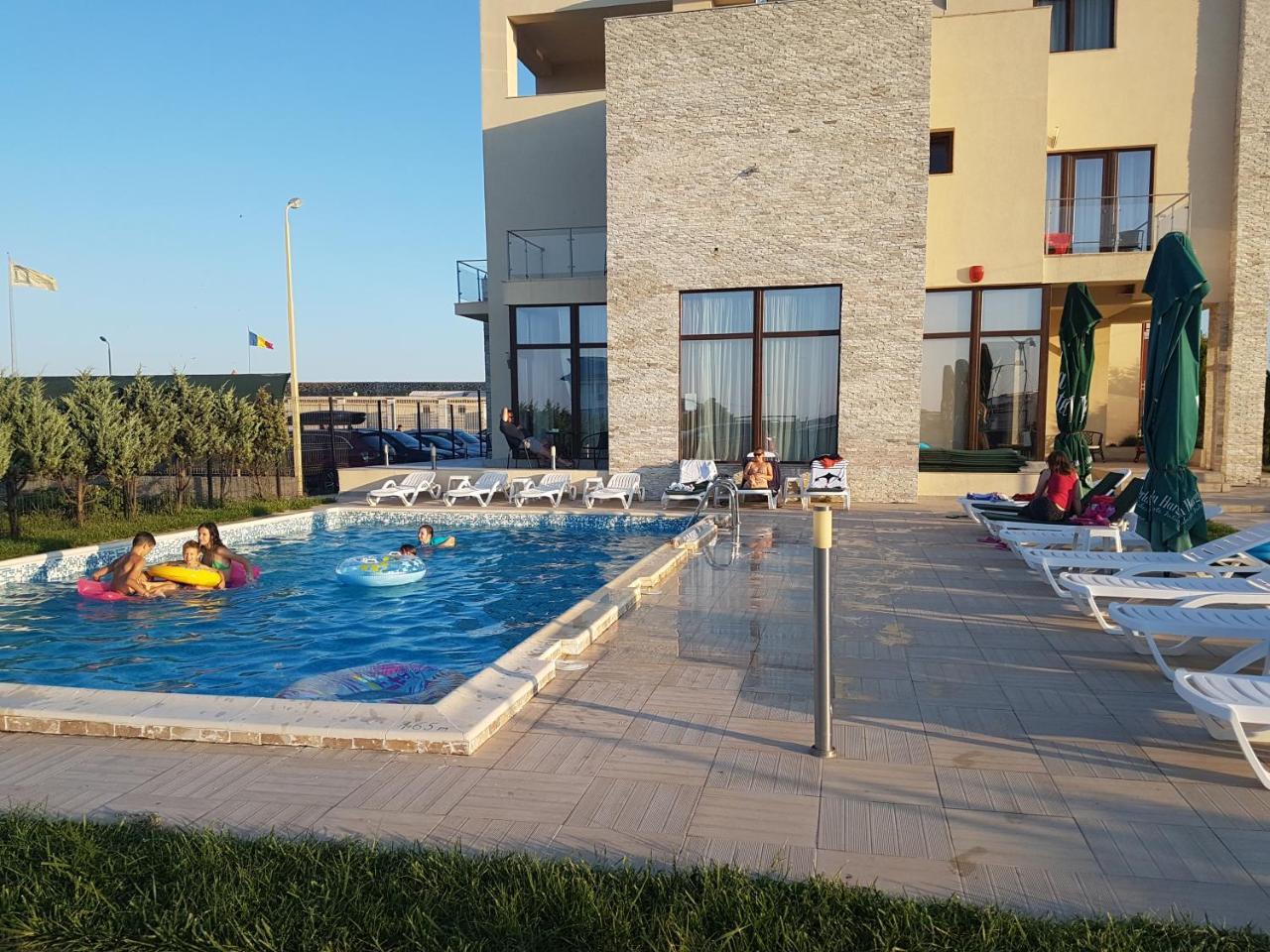 Hotel Sara Vama Veche Zewnętrze zdjęcie